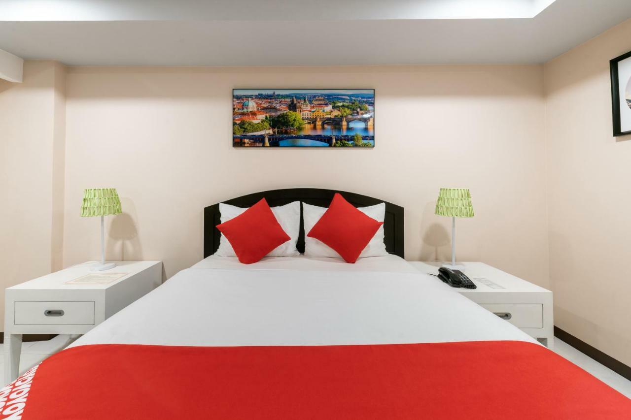 Oyo 171 Amore Hotel Muntinlupa City Kültér fotó