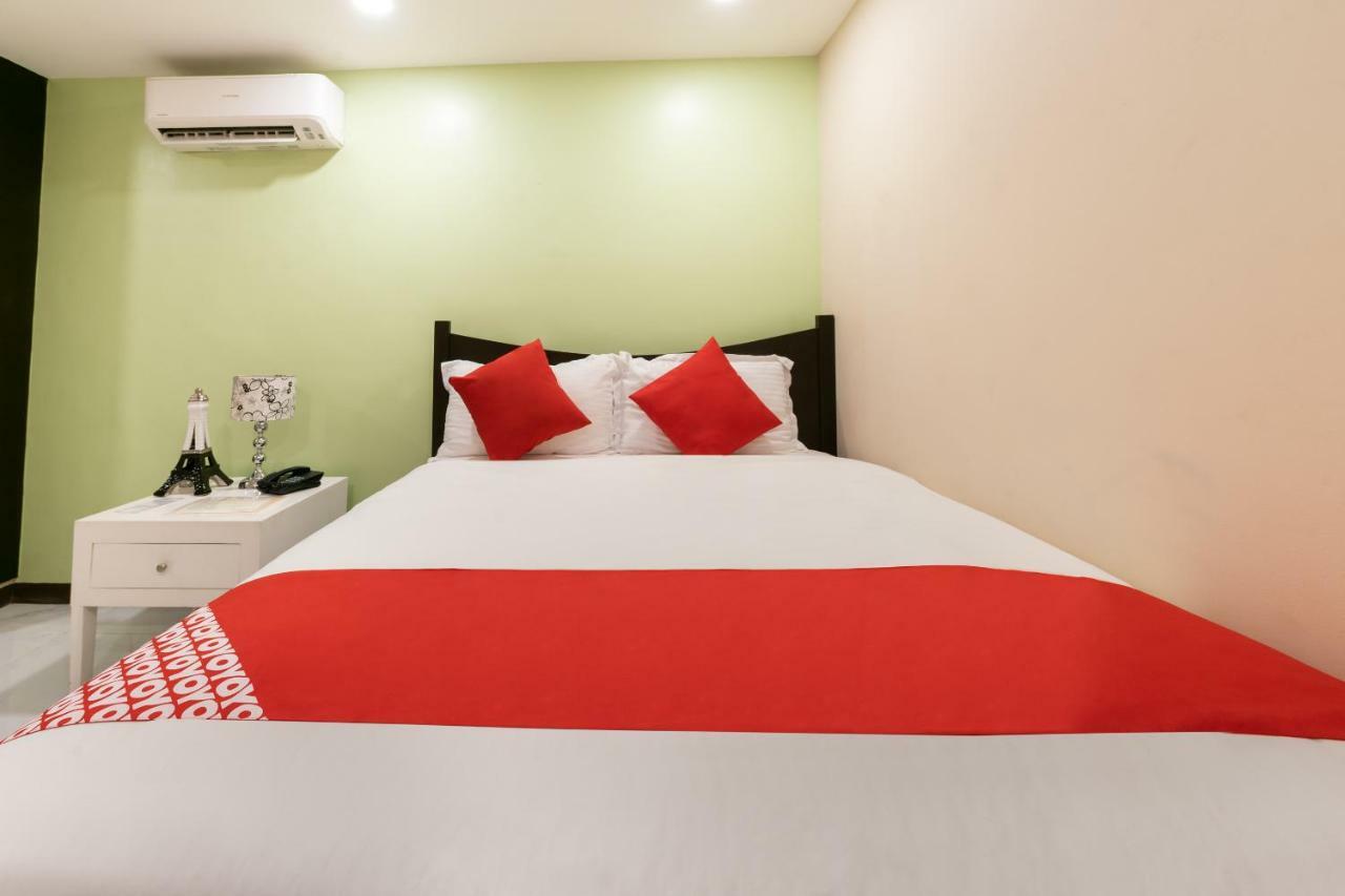 Oyo 171 Amore Hotel Muntinlupa City Kültér fotó